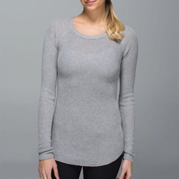 Lululemon Cabin Yogi Long Sleeve White / Heathered Light Grey NO SIZE 2? - Picture 1 of 8